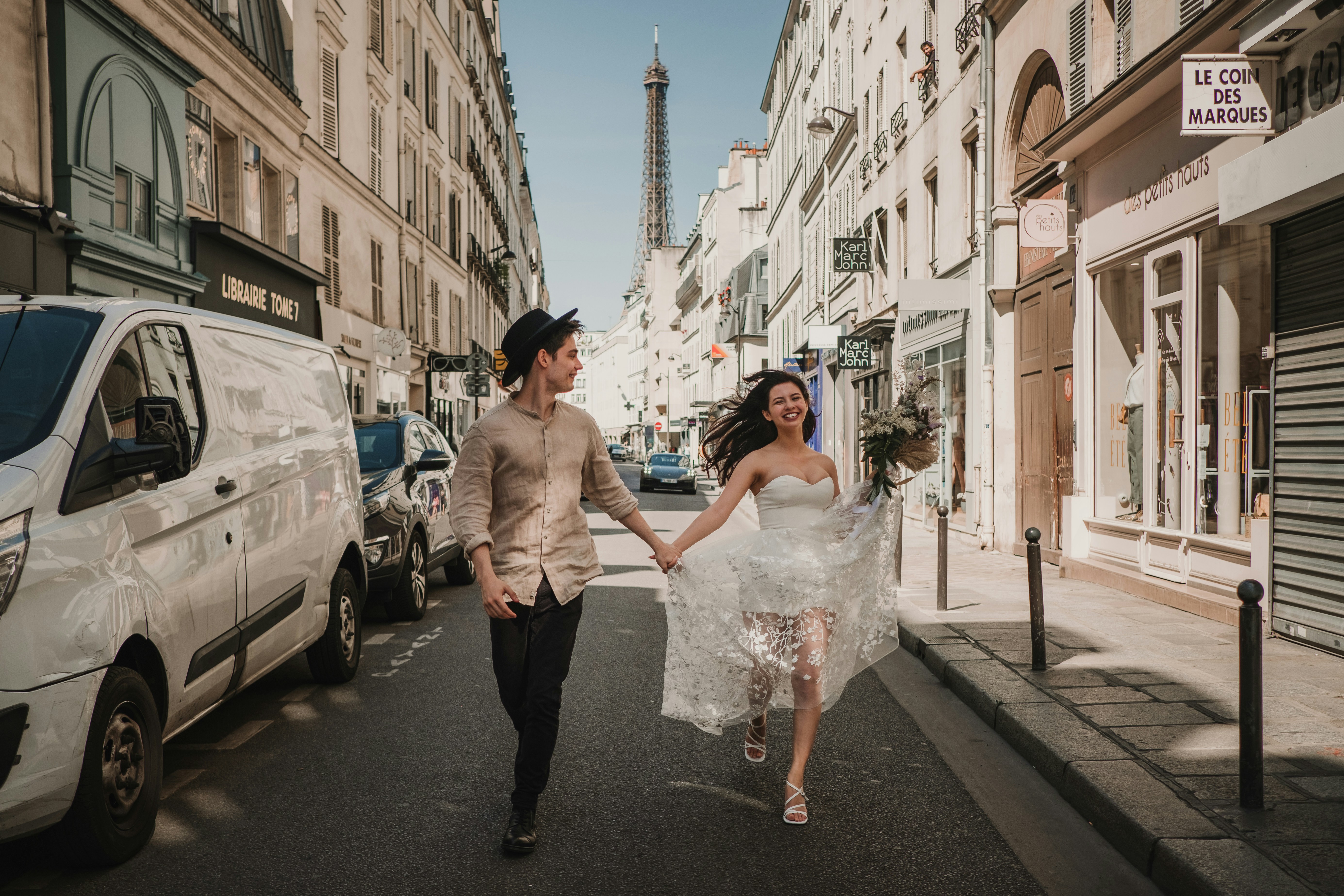 Elopement et mariage intime à Paris : le guide 2026